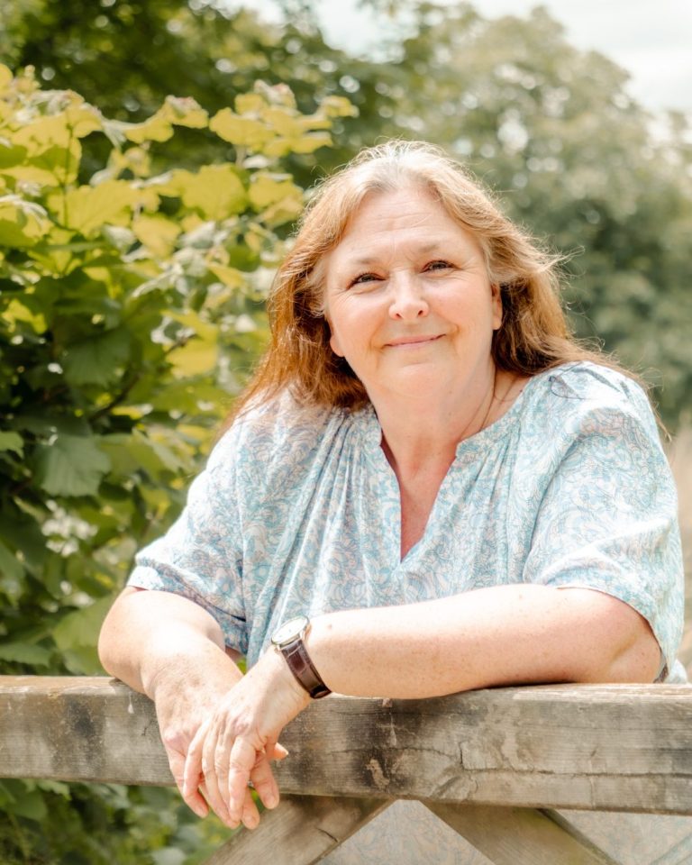 Suzanne from Hook Hypnotherapy Practice Hypnotherapy sessions in person Hampshire, Berkshire, Surrey and online via Zoom